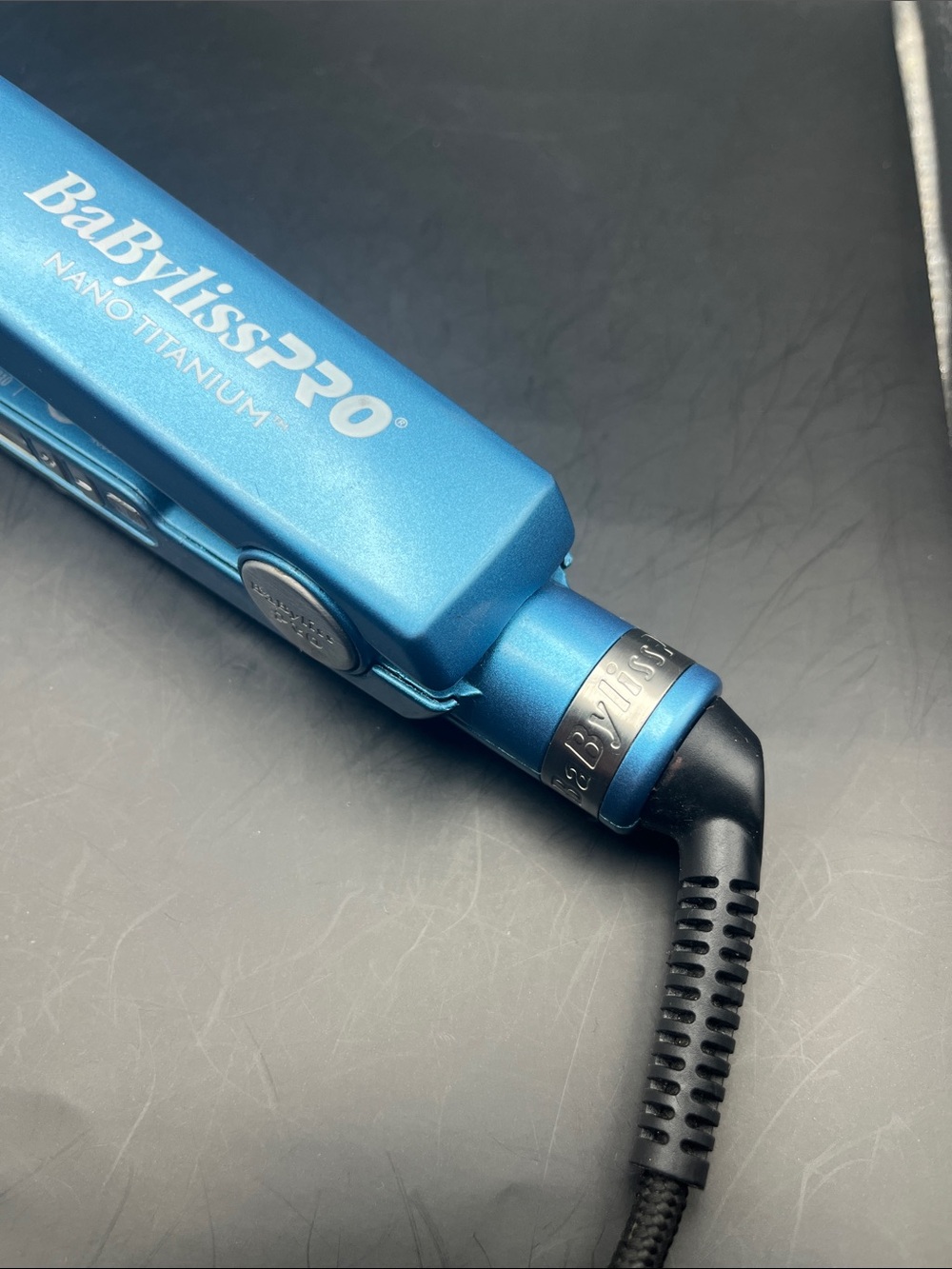 Babyliss PRO Nano Titanium Flat Iron / Hair Straightener - Picture 4 of 9